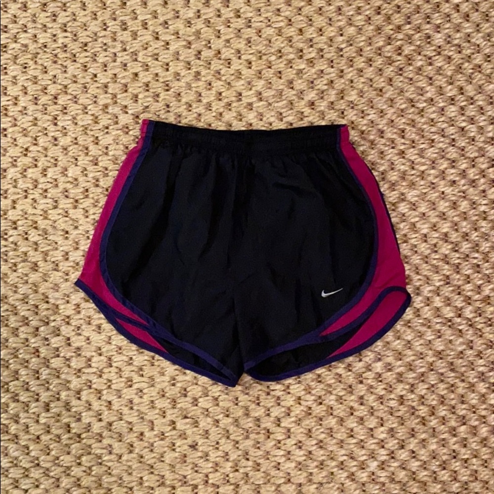Nike DRI-FIT Shorts - XS